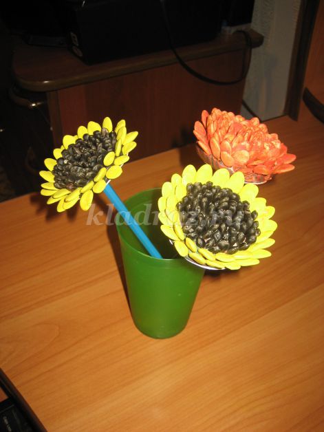 Цветы Поделки на праздники Одуванчики из семян и круп