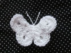 Для любителей вязания . Брелок и украшение в виде бабочки. Подарок маме.