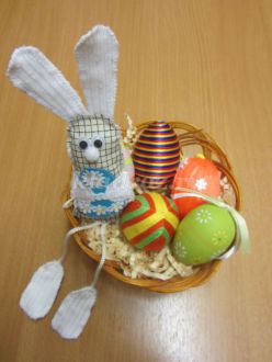 Мастер-класс по изготовлению мягкой игрушки «Зайчик с яйцом»