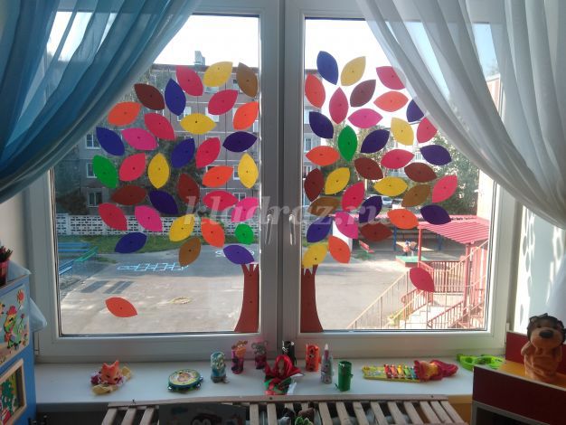 MAAM.ru: Осеннее оформление группы детского сада «Такая разная осень!»